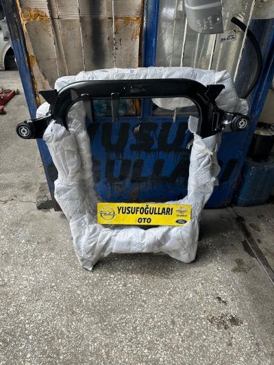 VECTRA A B C TRAVERS TRAVEST BEŞİK TABLA ROTİL TAŞIYICI