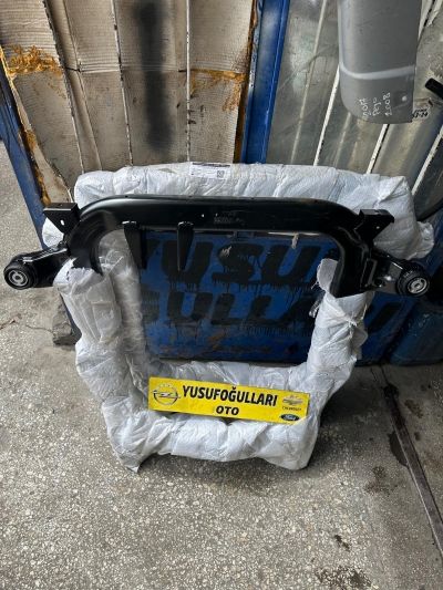 VECTRA A B C TRAVERS TRAVEST BEŞİK TABLA ROTİL TAŞIYICI