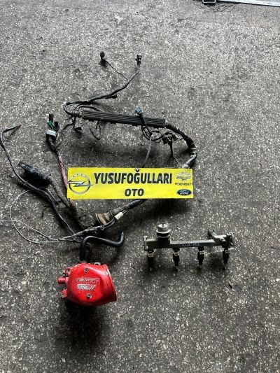 VECTRA A CALİBRA GAZ KELEBK MOTOR TESSAT ENJEKTÖR TAKIM 156 LIK