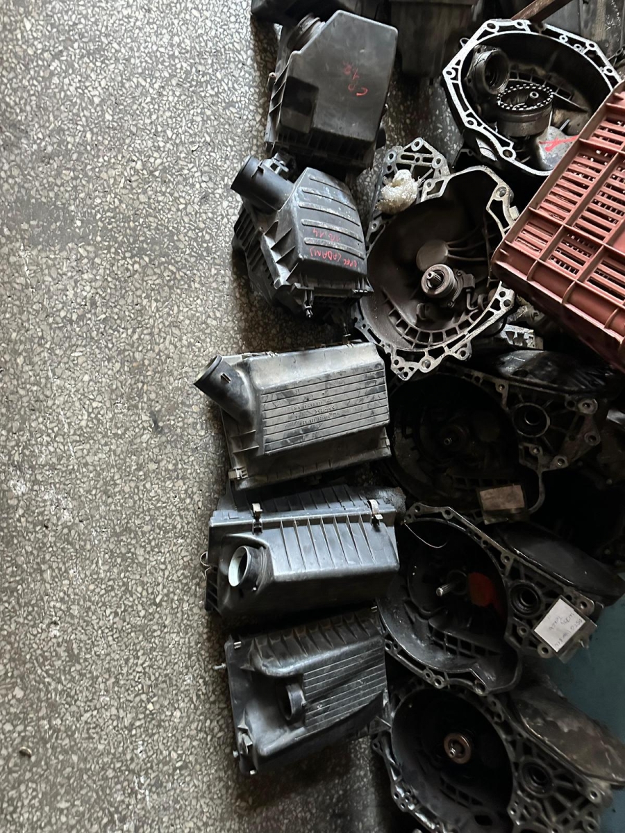 VECTRA ASTRA CORSA MERİVA AGİLA HAVA FİLTRE KUTUSU