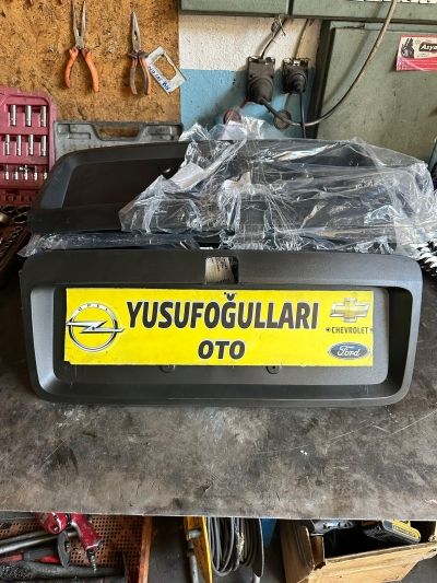 VECTRA B MAKYAJLİ PLAKALIK BAGAJ TAMPON STOP