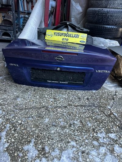 VECTRA B ORJİNAL SPOYLERLİ BAGAJ KAPAK