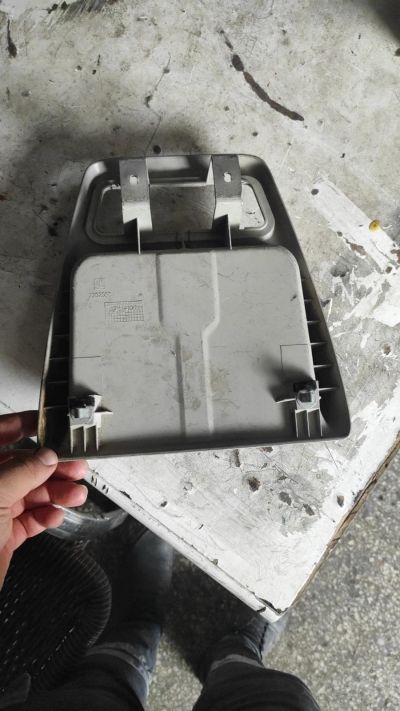 VECTRA B TAVAN CEPLİGİ GÖZLÜK PLASTİĞİ