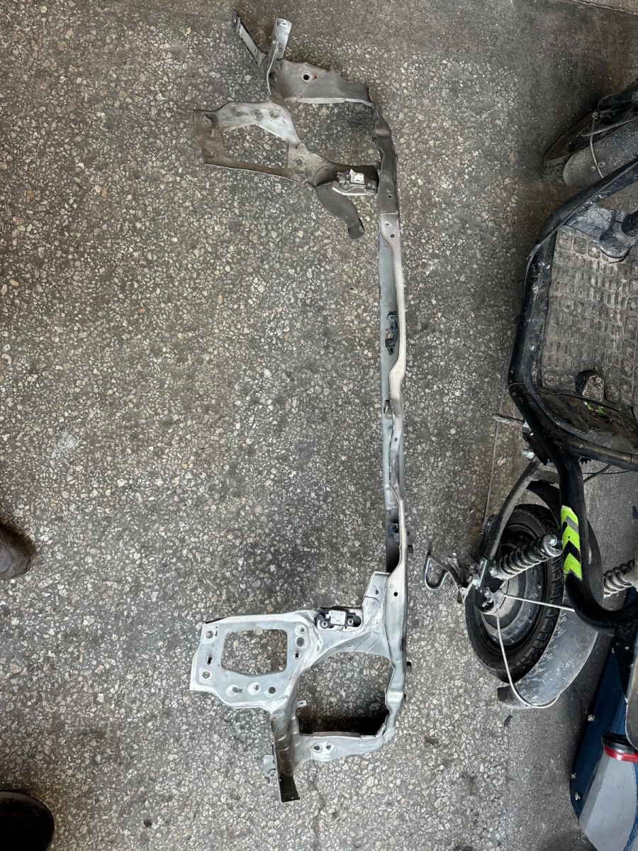 VECTRA C ÖN PANEL PANJUR KAPUT  TAMPON DEMİRİ PANJUR