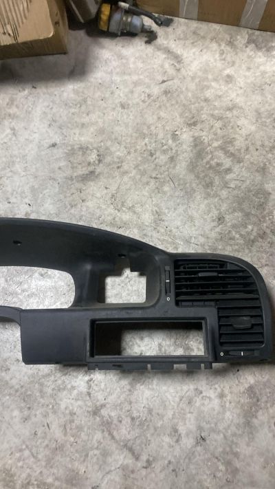 ZAFİRA TEYP CERCEVESİ KM SAATİ PLASTİGİ KONSUL GOGÜS